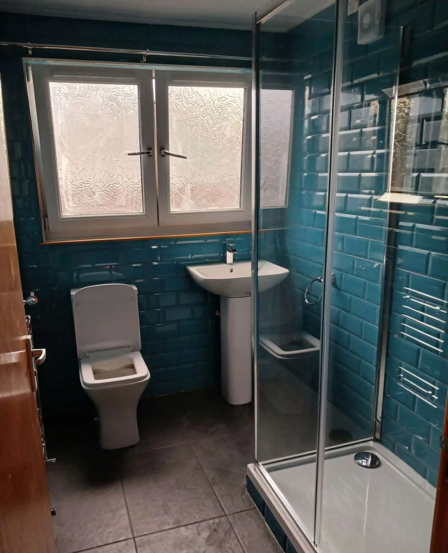 Bathrooms by Siga Building Services Joinery